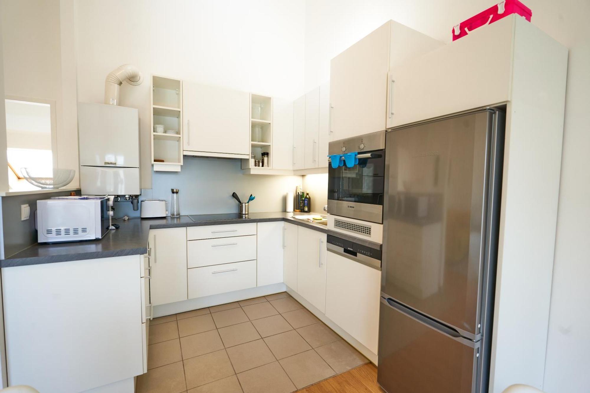 Trendy Apartment Zentral Gelegen Виена Екстериор снимка