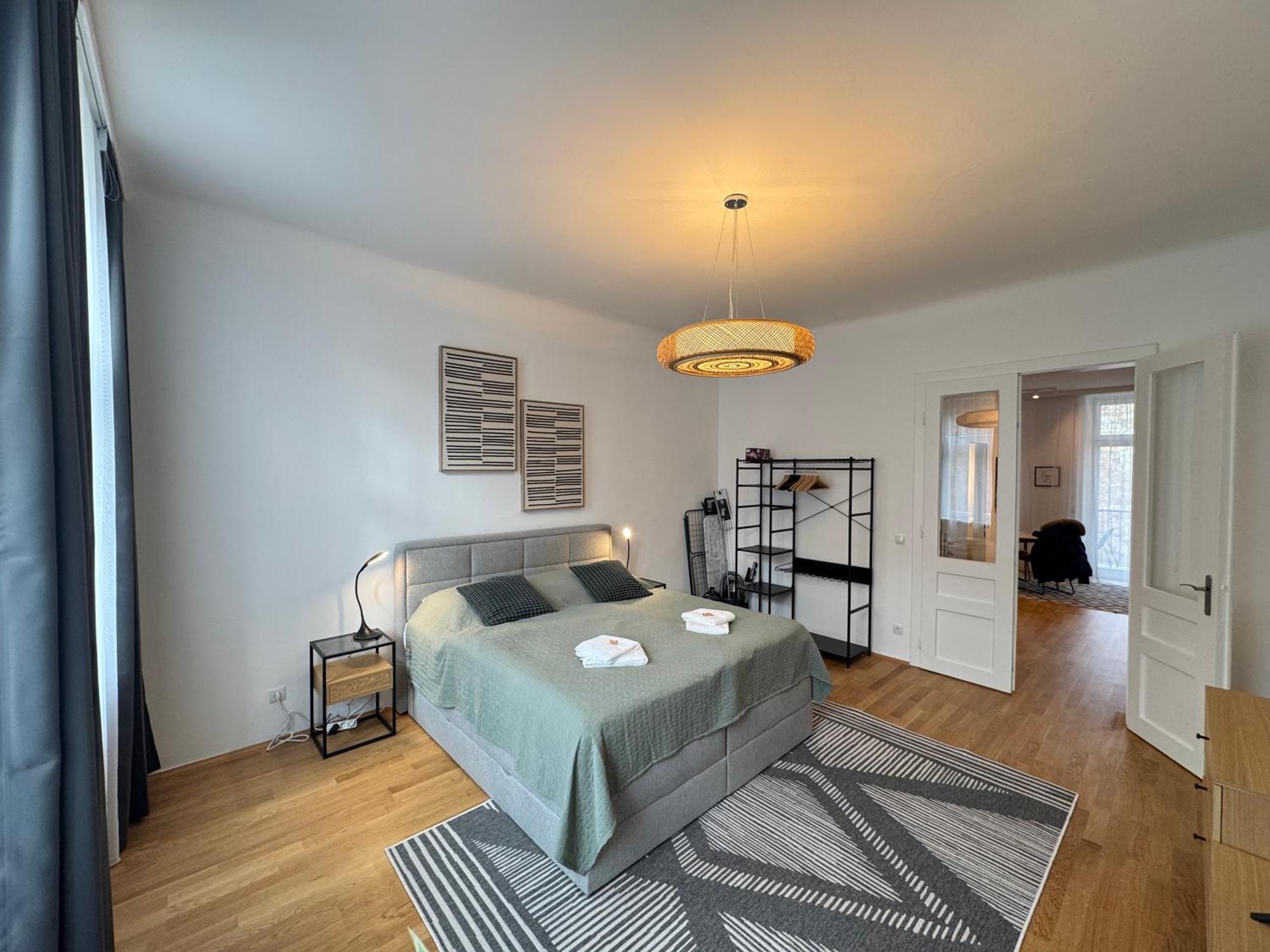 Trendy Apartment Zentral Gelegen Виена Екстериор снимка