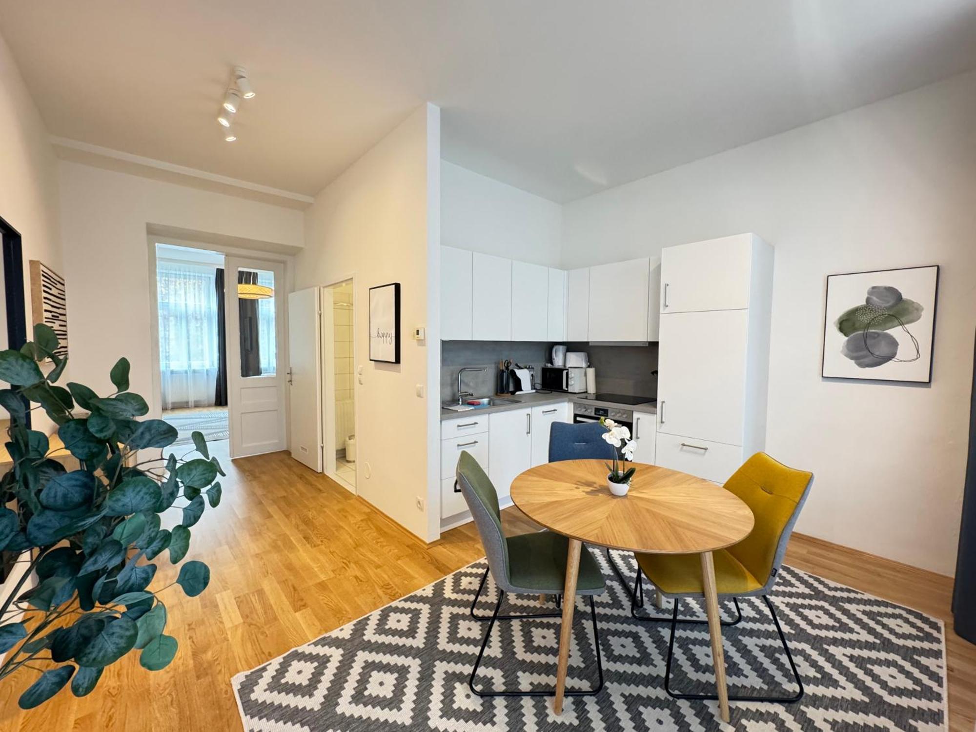 Trendy Apartment Zentral Gelegen Виена Екстериор снимка